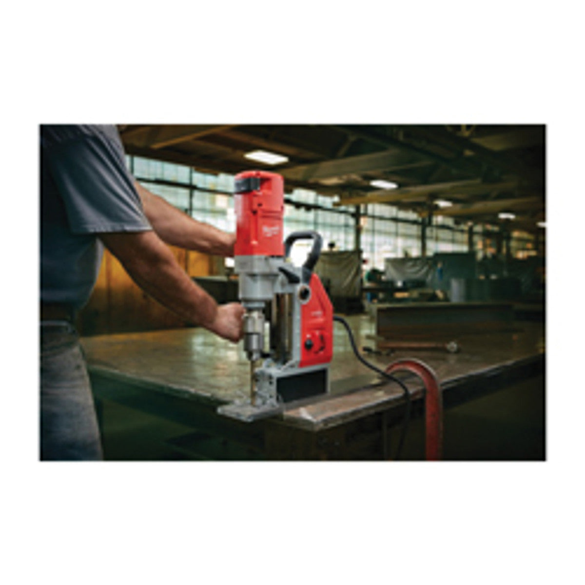 Milwaukee 4272-21 1-5/8" Compact Electro-Magnetic Drill Kit, 2.3HP, 13 AMP