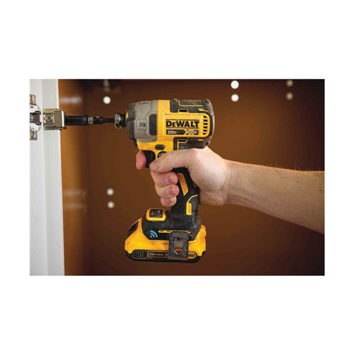 Dewalt DCF888D2 20V MAX XR Tool Connect Brushless Impact Driver Kit W/ (2) 2Ah Batteries, Charger and Contractor Bag