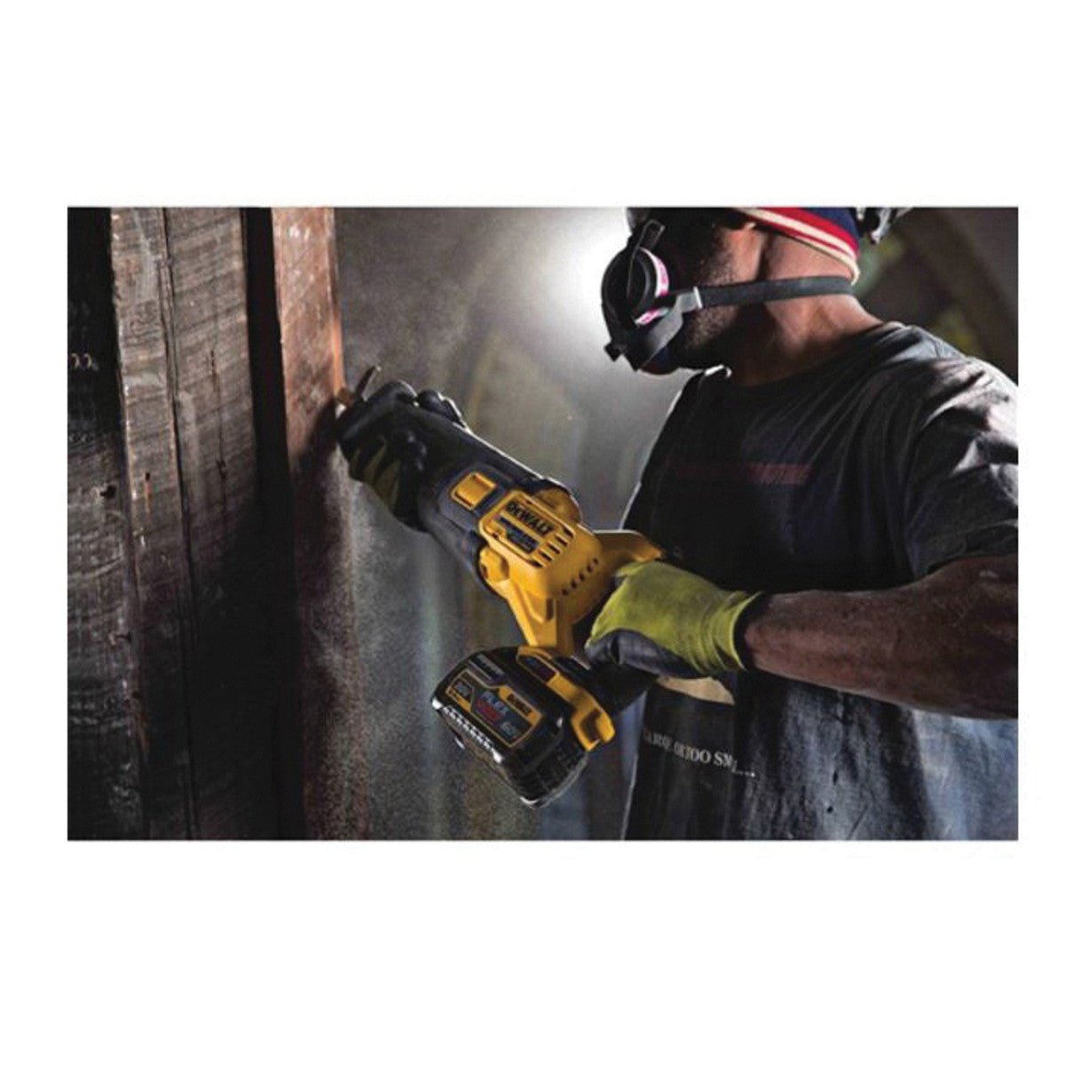 DeWALT DCS388T2 FLEXVOLT 60V MAX Brushless Reciprocating Saw Kit