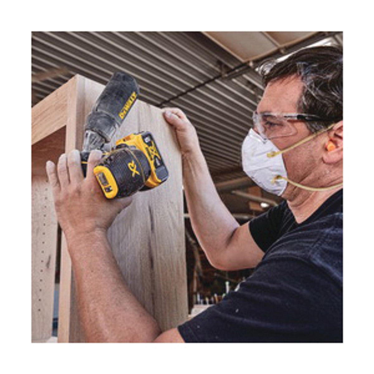 Dewalt DCW210B 20V Max XR 5" Brushless Random Orbit Sander