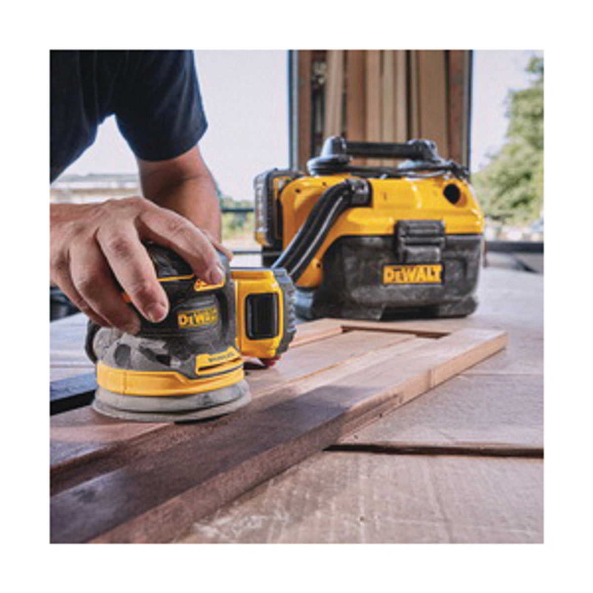 Dewalt DCW210B 20V Max XR 5" Brushless Random Orbit Sander