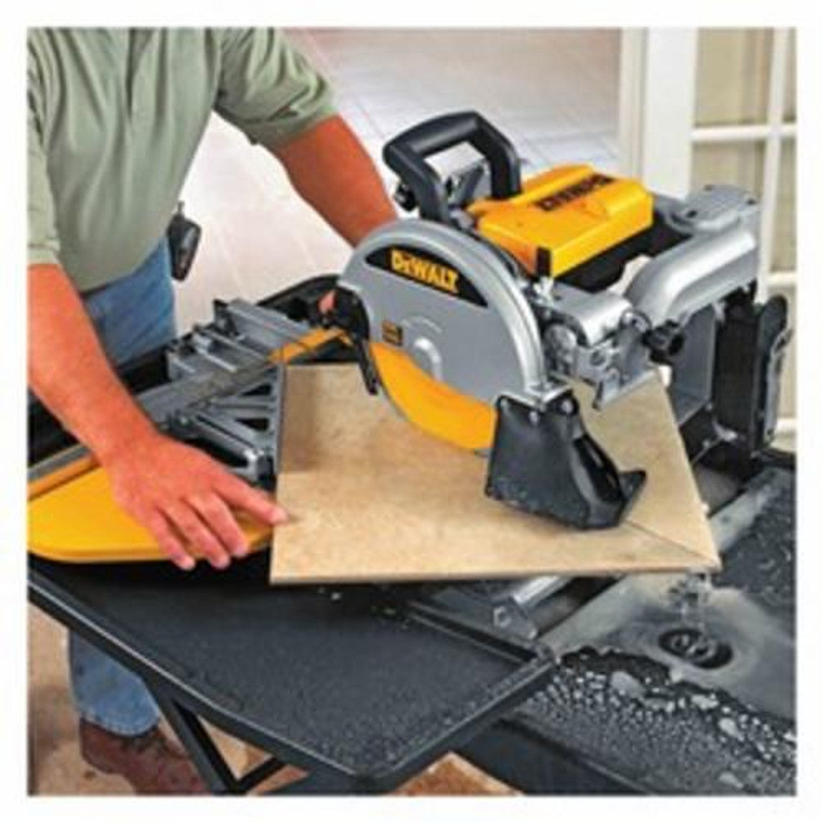 DeWALT D24000 Professional 10" Wet Tile Saw