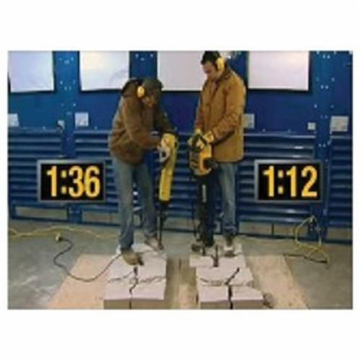 DeWALT D25980K 68lb., 1-1/8", Hex Pavement Breaker W/ Hammer Truck and Steel