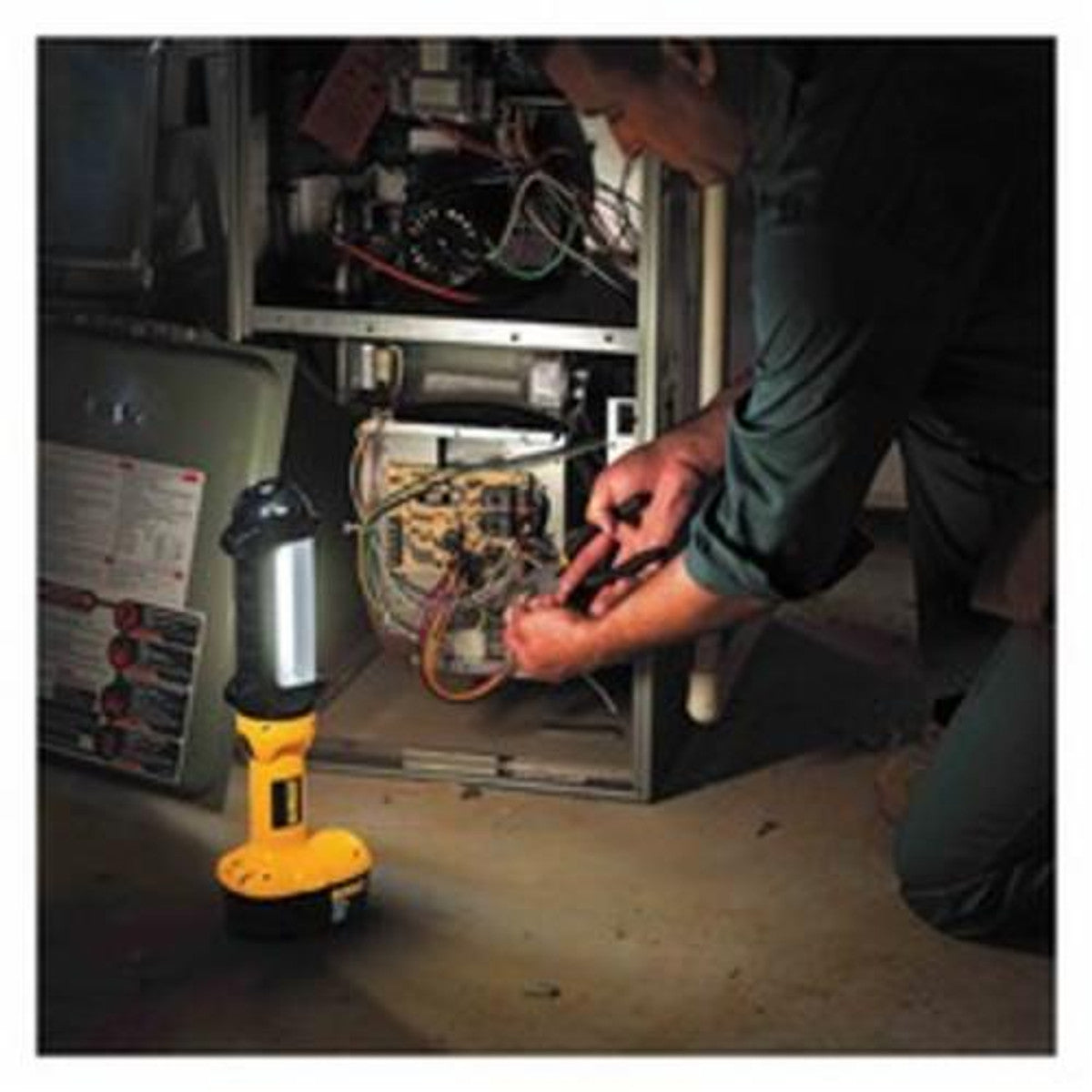 DeWALT DC527  18V Fluorescent Area Light