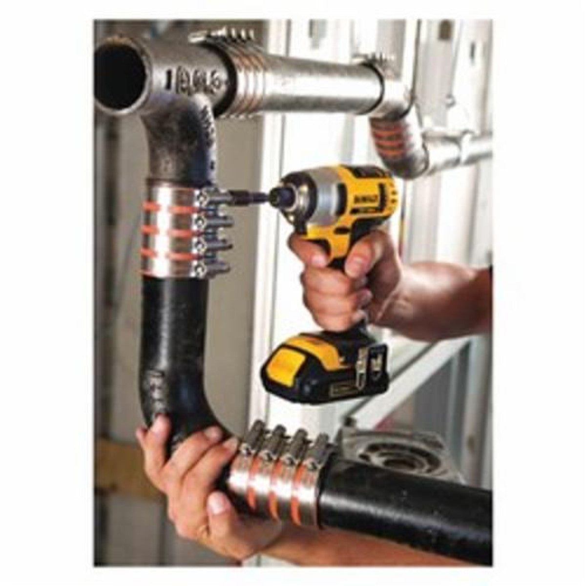 DeWALT DCF885C2  20V MAX 1/4" Hex/Straight Drive Impact Driver Kit W/ (2) 1.5 Ah Batteries