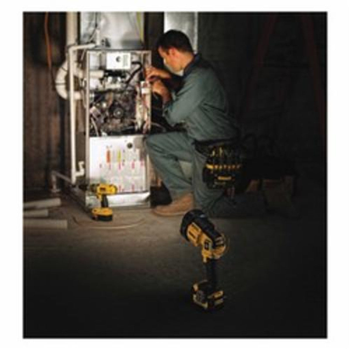DeWALT DCL043  20V MAX Jobsite LED Spotlight