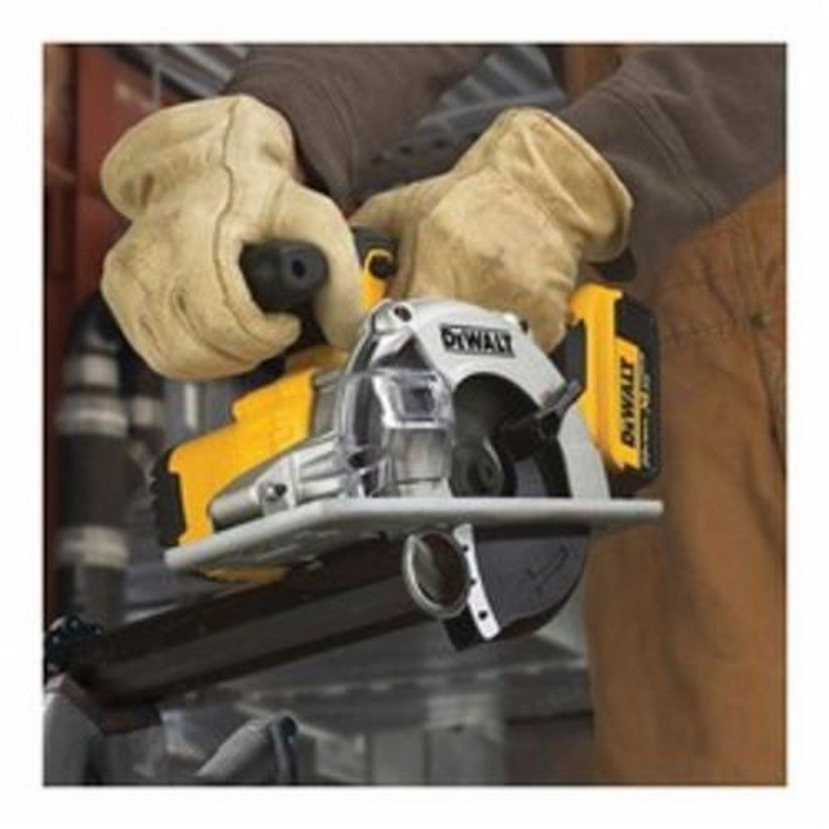 DeWALT DCS373P2  20V MAX 5-1/2" Circular Saw Kit W/ (2) 5.0 Ah Batteries