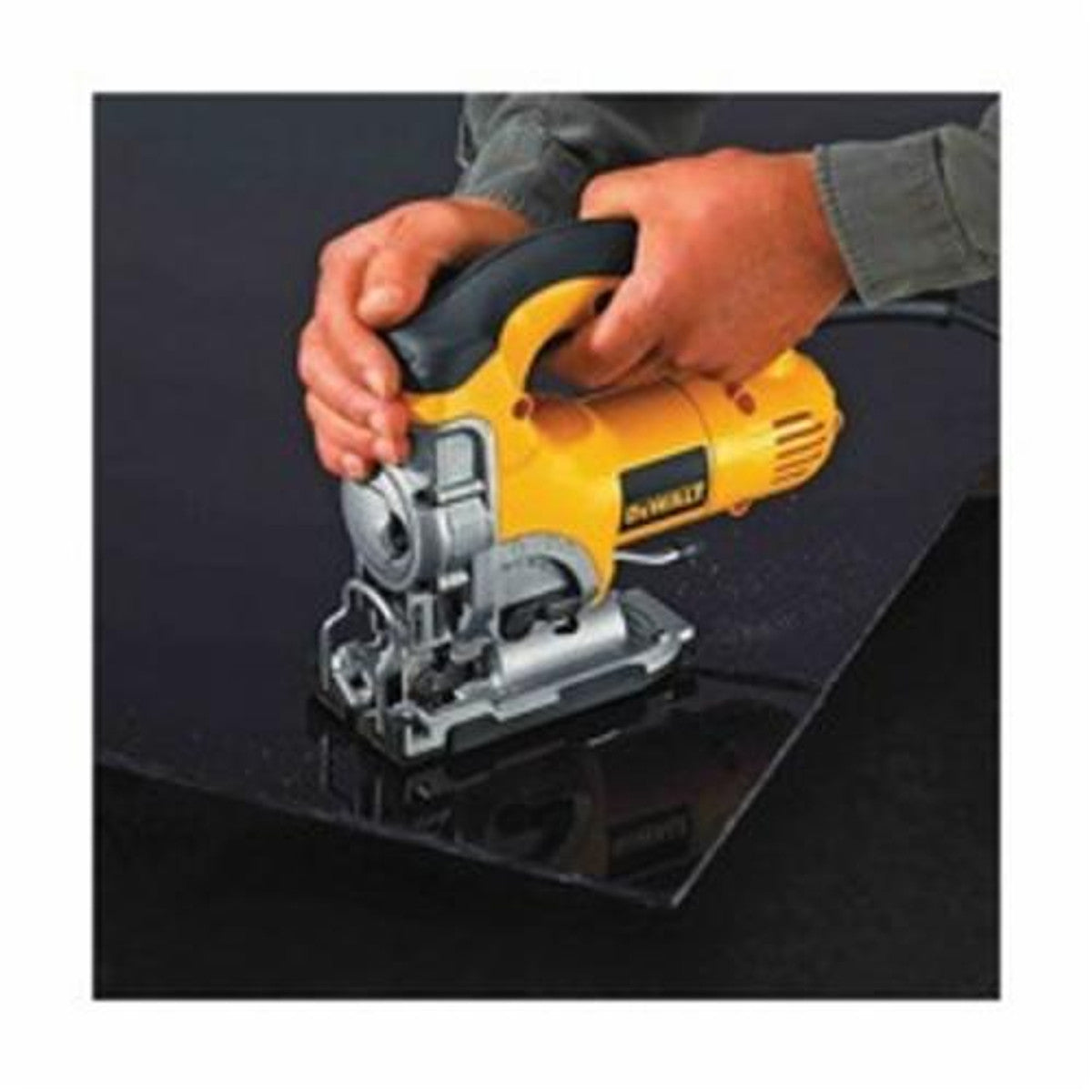 DeWALT DW331K  Heavy-Duty VS Orbital Compact Jig Saw Kit, 5.5 AMP