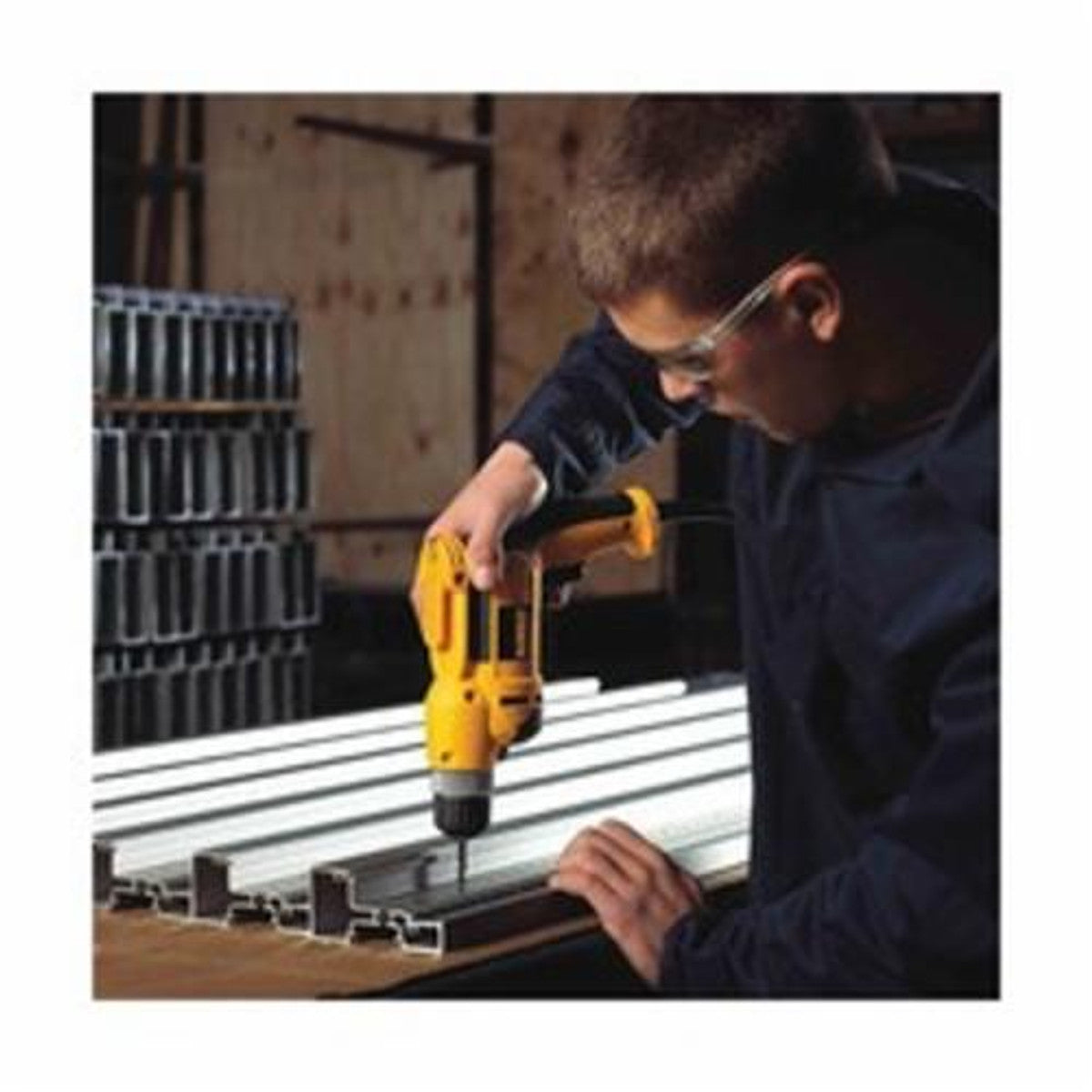 DeWALT DWD110K  3/8" VSR Drill Kit,  Pistol Grip, Keyless Chuck, 7 AMP