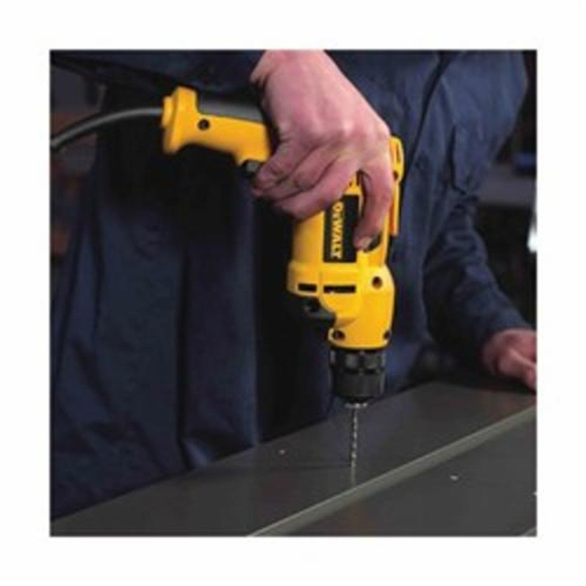 DeWALT DWD112   3/8" VSR Drill, Pistol Grip, Keyless Chuck,  8 AMP