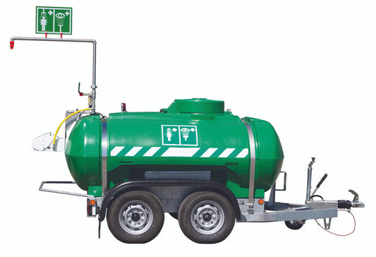 Justrite® 117 1/2" H X 69 1/2" W X 169" D Green Multiple Materials Mobile Safety Shower