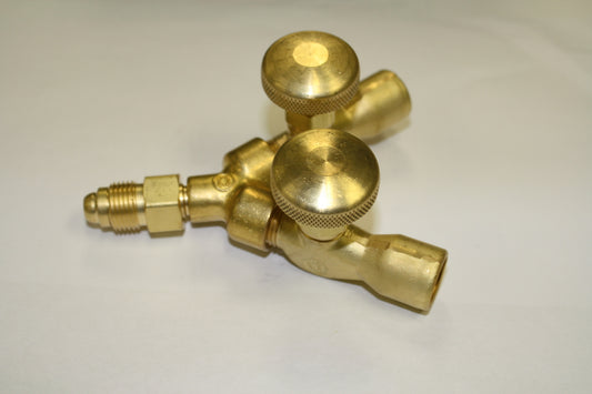 Western Inert Gas 5/8" - 18 RH Male X 5/8" - 18 RH Female Brass "Y" Connection Valve, CGA-032